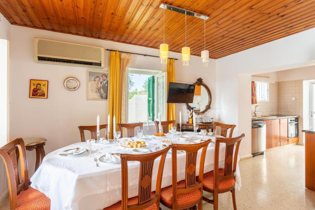 Villa Constantinos Kato Yialia Bagian luar foto