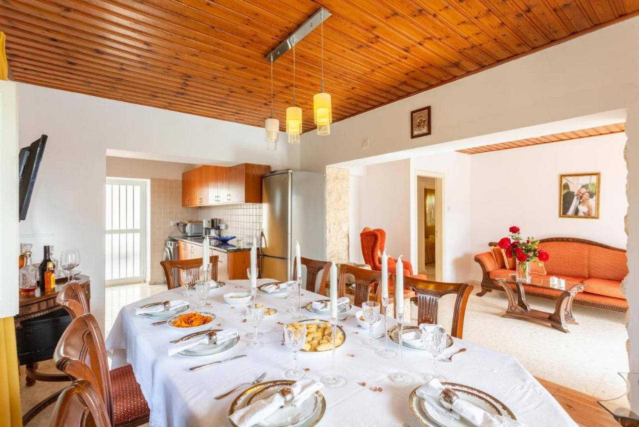 Villa Constantinos Kato Yialia Bagian luar foto